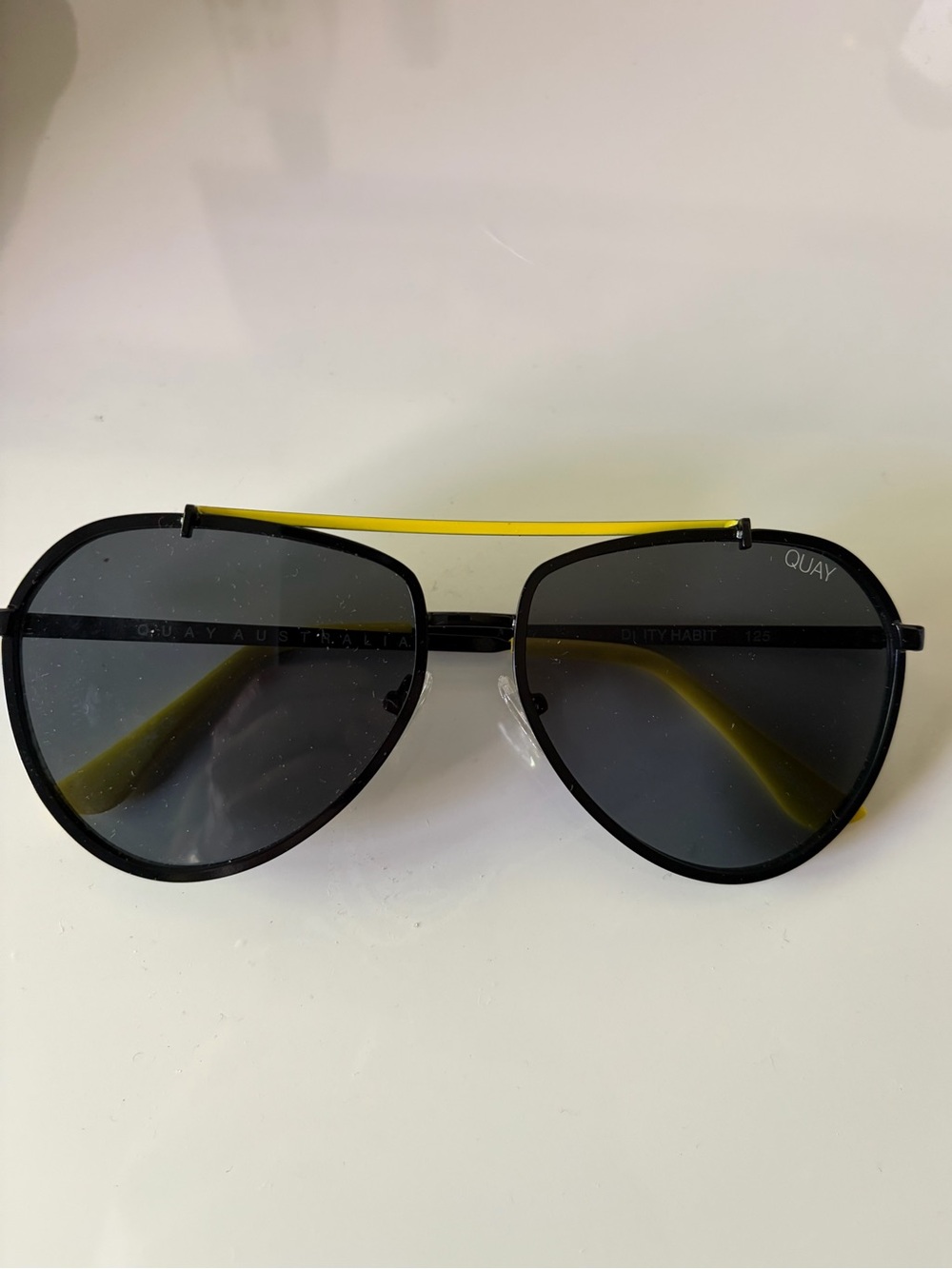 Quay Australia Black Aviator “dirty habit” Sunglasses - Picture 6 of 13